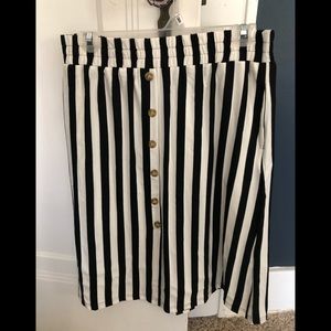 Tickled Teal, Midi Skirt, Size Medium